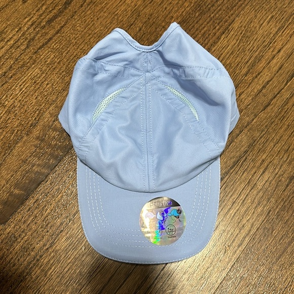 NWOT MIA REFLECTIVE SANDWICH BRIM ACTIVE PONYTAIL CAP Light Blue Lightweight Hat main image 11